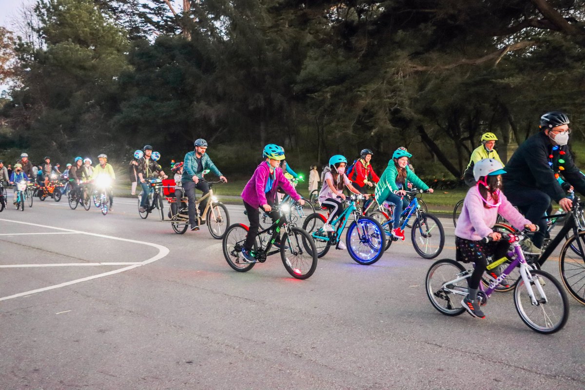 SFParksAlliance's tweet photo. Join us and @sfbike on Saturday, Dec 3 for the Light Up the Night Bike Parade through JFK Promenade!✨🚲 

Starting at 4pm you can come by Peacock Meadow for free light accessories and a family-friendly bike parade which will depart around 5pm🦚

📸 Cassis Brown https://t.co/yf1rIpEVSG