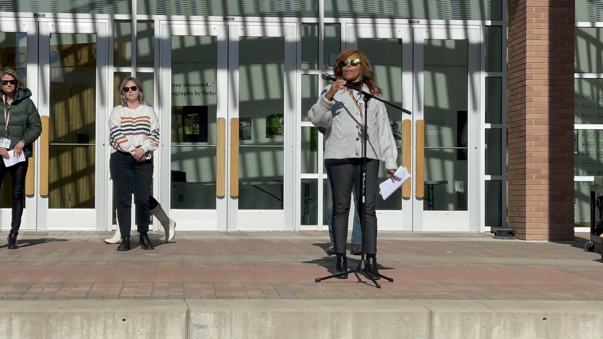 Thank you to all who joined us to stand against acts of violence and hate. Some remarks Dr. @ReginadRichards “we are here to hold people accountable for justice and for peace, we join our hearts minds power and identities together to make a change for now & generations to come”