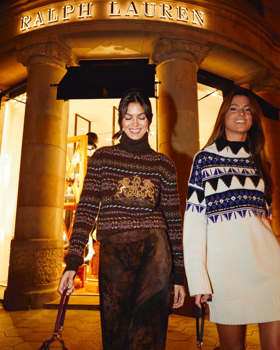 RalphLauren's tweet photo. In celebration of our new store opening in Barcelona, we’re joined by #DanielIllescas, #KatiaColomer, #CristinaTosio, #BlancaMiro, #MariaCalvet, and #LolaMartinez, dressed in classic #PoloRLStyle and #RLHoliday looks

#PoloIDCollection #WelingtonCollection #RLGifts https://t.co/1PbVFSydxo