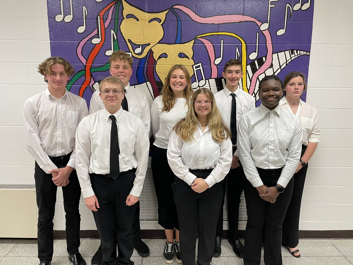 QueensburyOrch's tweet photo. Congrats to these 23 @QueensburyHS student musicians for a musically enriching @NYSSMAZone7 Area All State Festival at Saratoga Springs HS! @OfficialNYSSMA @qufsd https://t.co/lv9Eb7O1j6