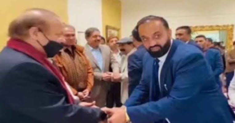Zeekay001's tweet photo. @ShamaJunejo @MaryamNSharif @nasirbuttuk Koi bhi Admi London me Ghar ghuss k mill Sakta hai Kia Sharm Karo Kitna jhoot bolo gi Surgery queen https://t.co/FgJajsNoXn