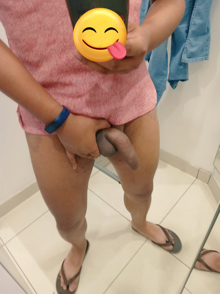 rey_delmorbo's tweet photo. Hoy tocó sesión de fotos en los vestidores
Los pantalones nuevos me quedaron lindos... Pero sin ellos me veo mejor
#QuienSeApunta
#AndoCaliente https://t.co/EodBkSPOut