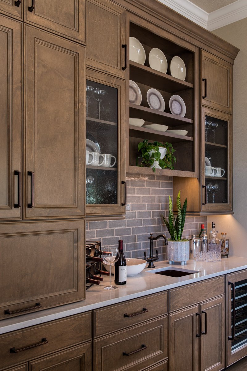 Raise your hand if you're taste testing all the pie and wine before Thursday 🙋

#Thanksgiving2022 
#WestHillsHomesNW