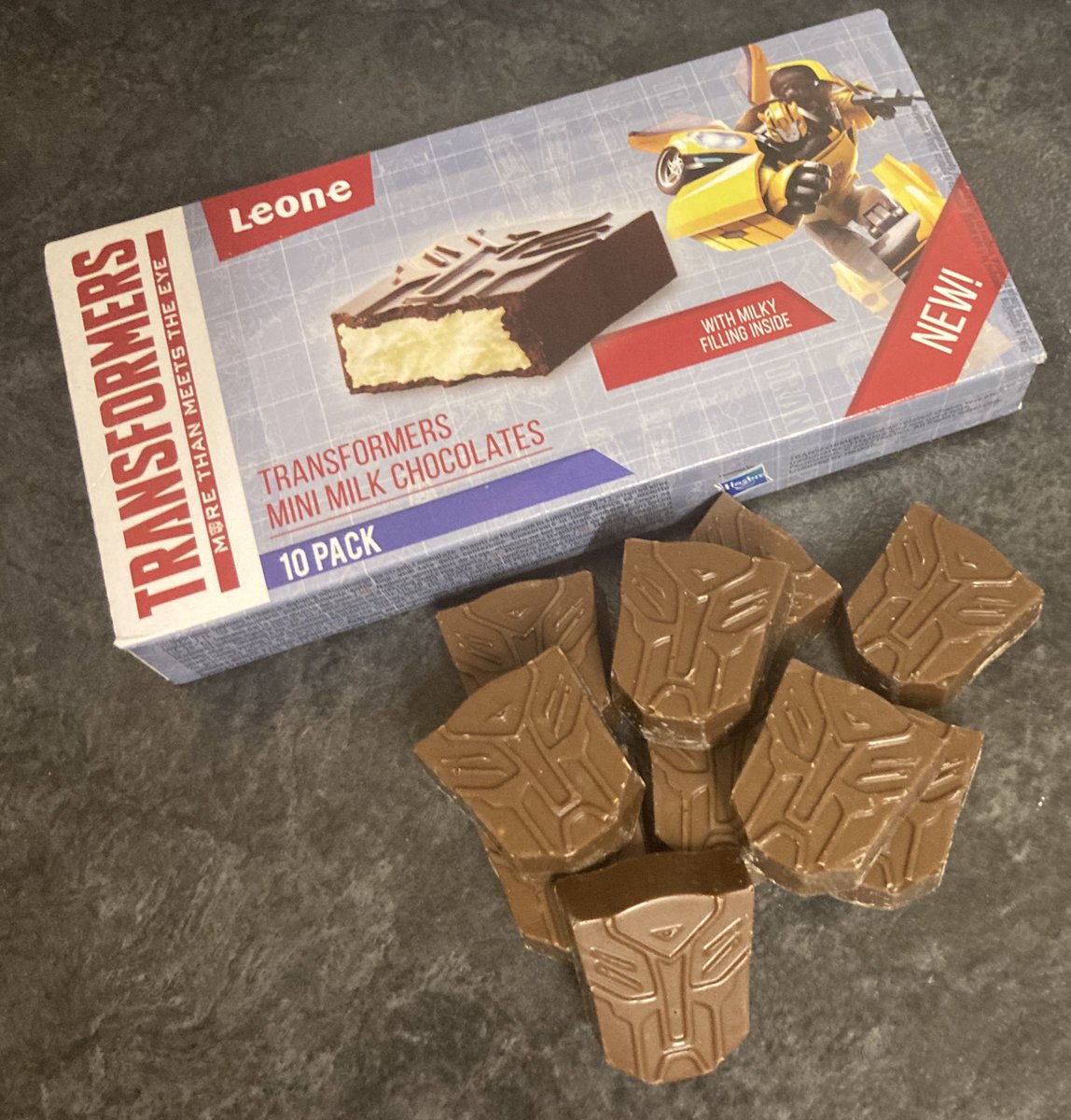 ZombiWorkshop's tweet photo. No! It’s YOU who buys almost ANYTHING with a Transformers logo on it! :p
#transformers #chocholate #snack https://t.co/3HOy2O7v5q