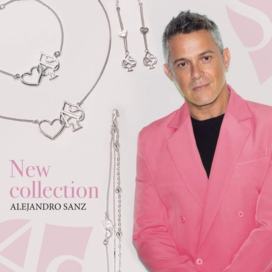 bailoconvosok's tweet photo. La nueva colección de bisutería de @AlejandroSanz que te hará brillar como una súper estrella🤩✨
Encuéntrala en https://t.co/Wt4g7vCQJY ó https://t.co/xvVtCrquWb
#ASMusicDesigner #StarliteUniverse #AlejandroSanz https://t.co/nI6Snn1Go1