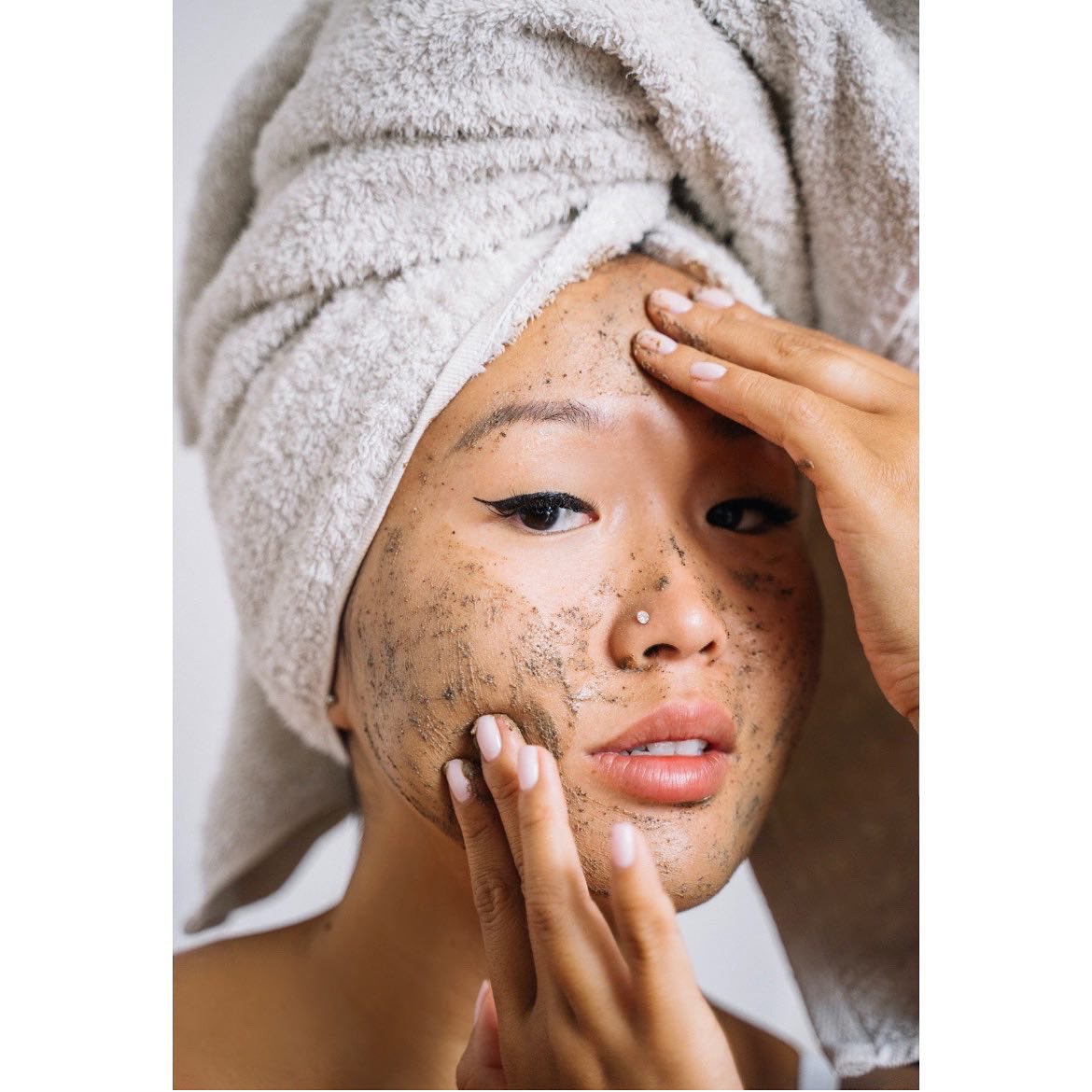 dani_dials's tweet image. Too a much scrubbing can make breakouts worse. #tipoftheday #beautytips #skintips