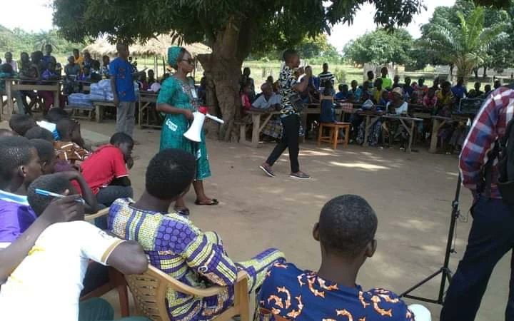PlanIntTogo's tweet photo. Le 19 Novembre 2022, les villages de Kolocopé, Huiléhoé et Kponou dans la région des plateaux au Togo ont célébré la Journée Mondiale des Toilettes (JMT) sur fond de sensibilisation sur les dangers des pratiques de l’insalubrité, la prolifération des déchets...#PoulDueJensen https://t.co/WxjGtulc7q