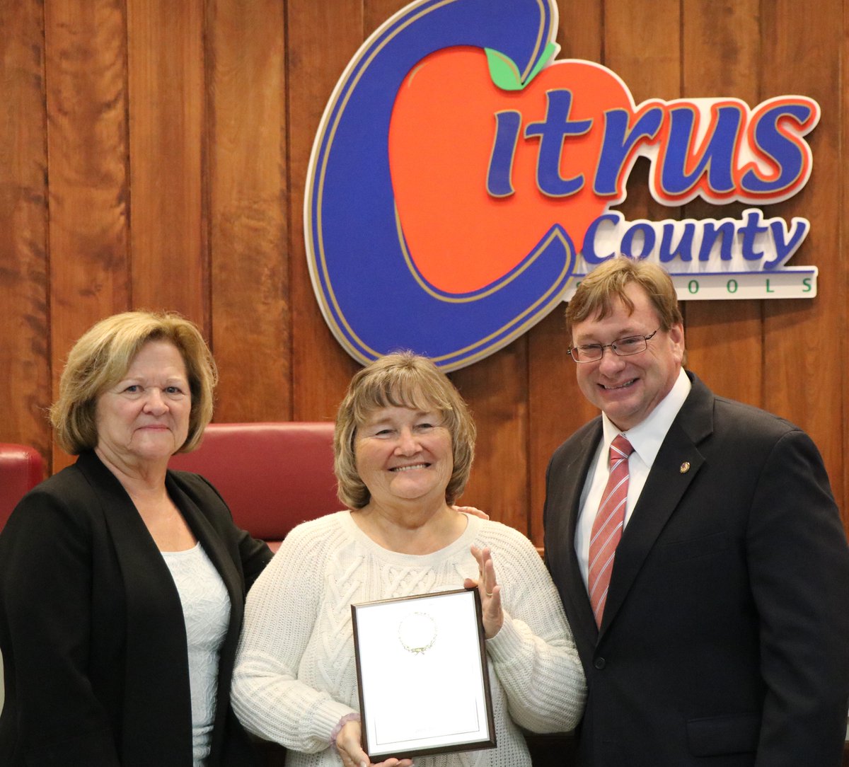 CitrusSchools (@citrusschools) on Twitter photo ๐ฃ๐ฑ๐ช๐ท๐ด ๐๐ธ๐พ, ๐๐ป๐ผ. ๐๐ป๐๐ช๐ท๐ฝ!๐ท
Former SB Chairwoman Ginger Bryant was presented with a plaque by Superintendent Himmel and school board member Thomas Kennedy today thanking her for her tenure as Chairwoman. Mrs. Bryant's dedication and leadership are to be applauded! ๐ฃ๐ฑ๐ช๐ท๐ด ๐๐ธ๐พ, ๐๐ป๐ผ. ๐๐ป๐๐ช๐ท๐ฝ!๐ท
Former SB Chairwoman Ginger Bryant was presented with a plaque by Superintendent Himmel and school board member Thomas Kennedy today thanking her for her tenure as Chairwoman. Mrs. Bryant's dedication and leadership are to be applauded!