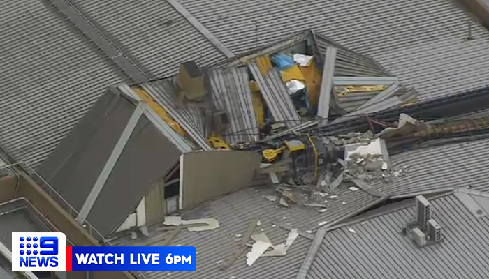 9NewsMelb's tweet photo. DEVELOPING: A piling rig has toppled over at Frankston Hospital, smashing into the roof of the building.

The hospital's psych ward is being evacuated following the incident, with no injuries reported at this stage. #9News https://t.co/wIZbyPFJY7