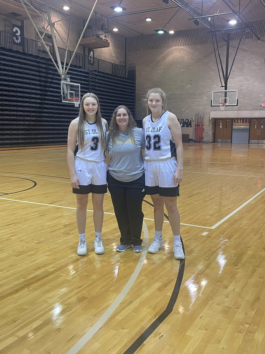 Chloee Smith tweet media