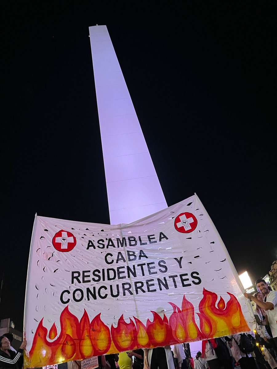 Que lo llamen a <a href="/horaciorlarreta/">Larreta</a> , que lo llamen a <a href="/FernanQuirosBA/">Fernán Quirós</a> 🔥