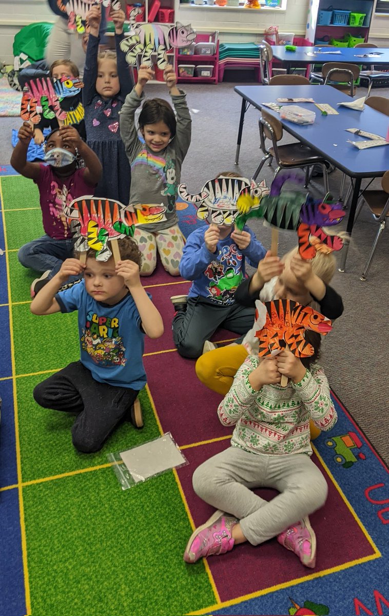 Xtra-Special memories in Kindergarten today ♥️
From our Balloons Over Broadway activity with the 3rd graders to our Friends-Giving Celebration
#gratefulformykinderkids