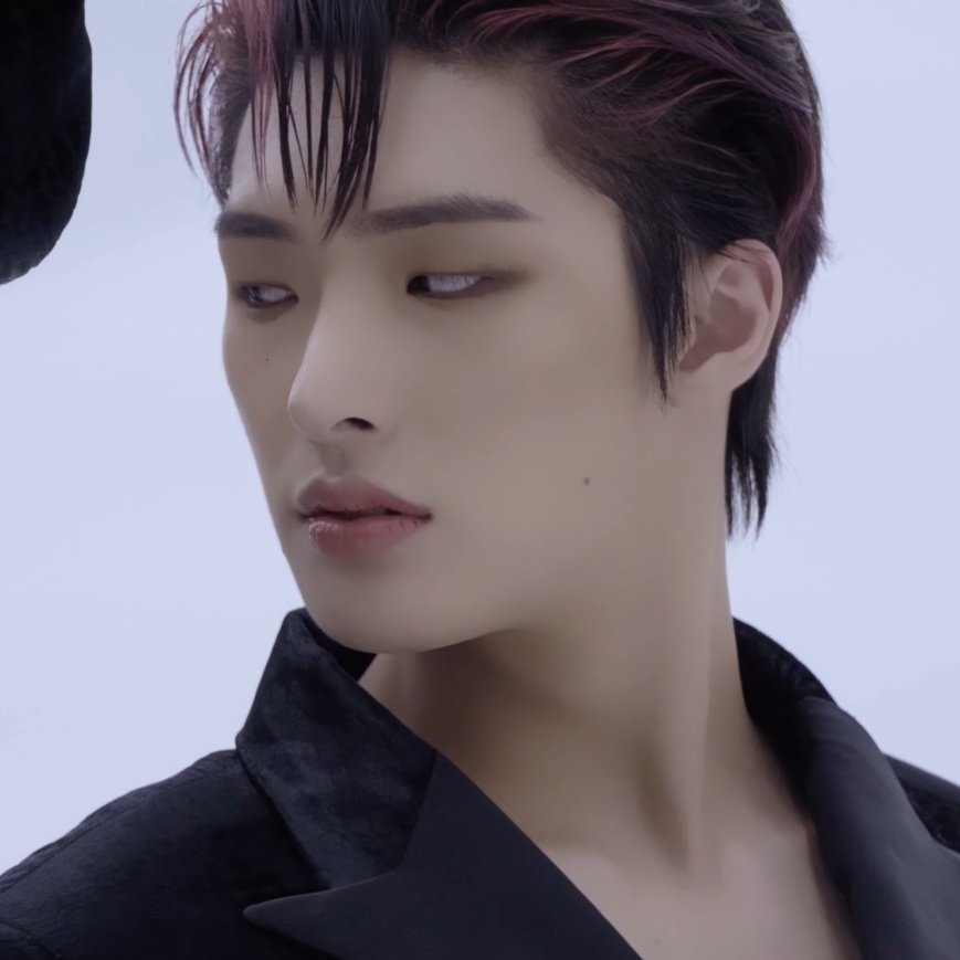 feeling quite (extremely) feral rn