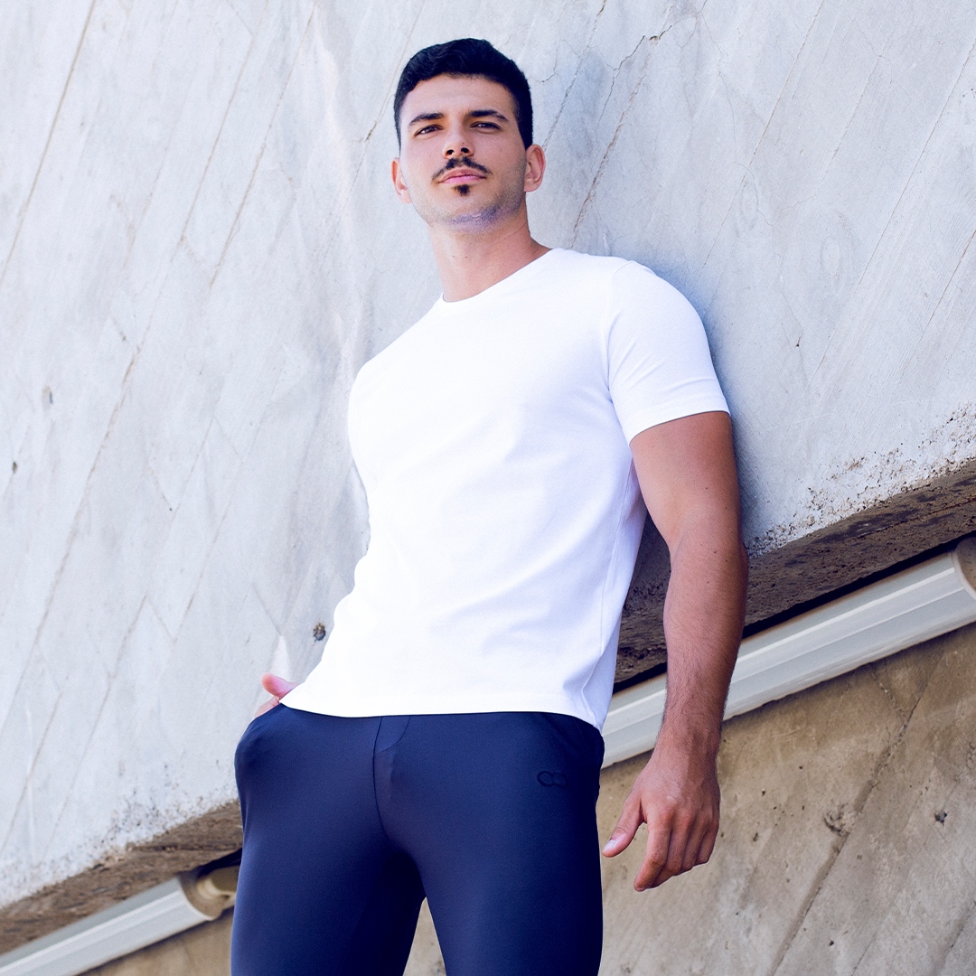 2EROS's tweet photo. ☁️ NEW Peruvian cotton tanks - Soft and breathable, so you stay comfy all-day
🛒 https://t.co/6NPSm7dG79
✈️Free Shipping for orders A$125+
📷 @samumoreno2 @adriancmartin
#2EROS #sustainablefashion #smartcasual #peruviancotton #muscletees https://t.co/ZeskLAlRvG