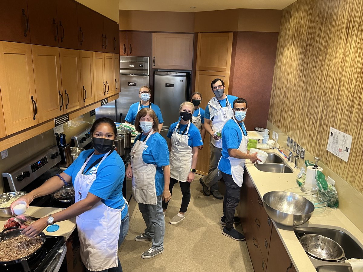 RJC_Engineers's tweet photo. RJCers #volunteered for the Home for Dinner Program, cooking and serving a delicious meal to families at the #Calgary Ronald McDonald House (RMH). 

#TeamRJC #RonaldMcDonaldHouse #helpingcommunities https://t.co/hBlSY3Cix5
