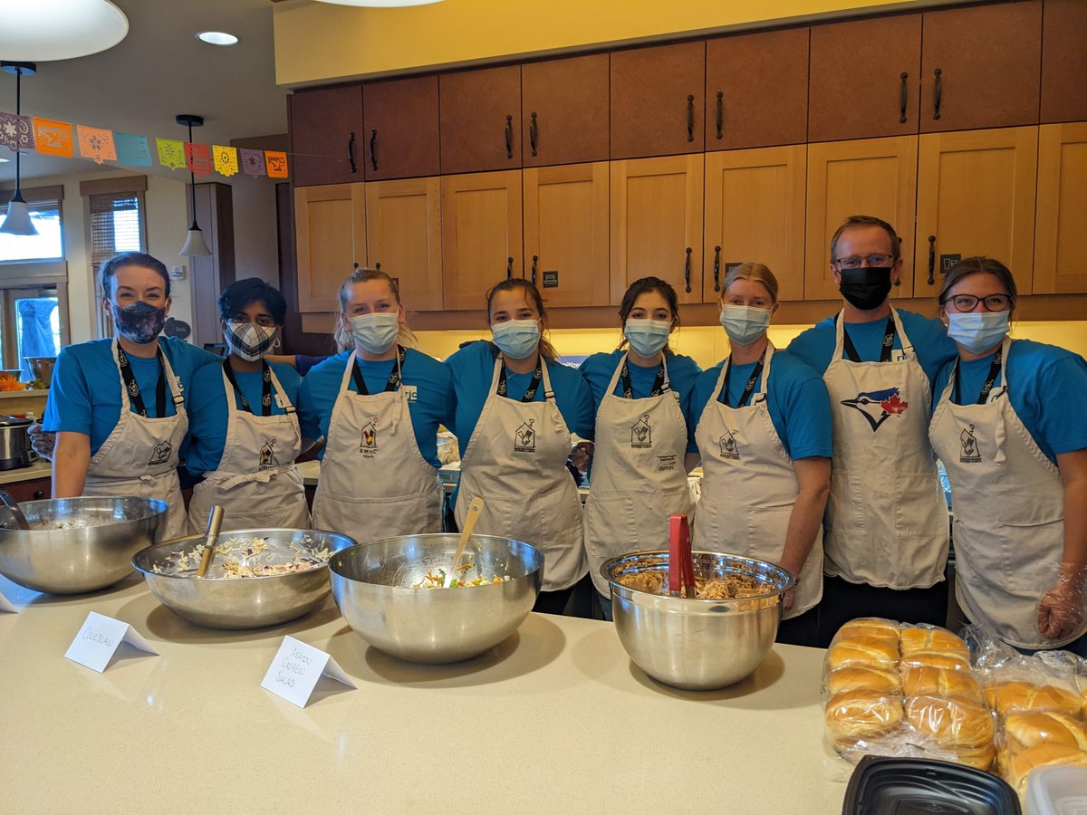 RJC_Engineers's tweet photo. RJCers #volunteered for the Home for Dinner Program, cooking and serving a delicious meal to families at the #Calgary Ronald McDonald House (RMH). 

#TeamRJC #RonaldMcDonaldHouse #helpingcommunities https://t.co/hBlSY3Cix5