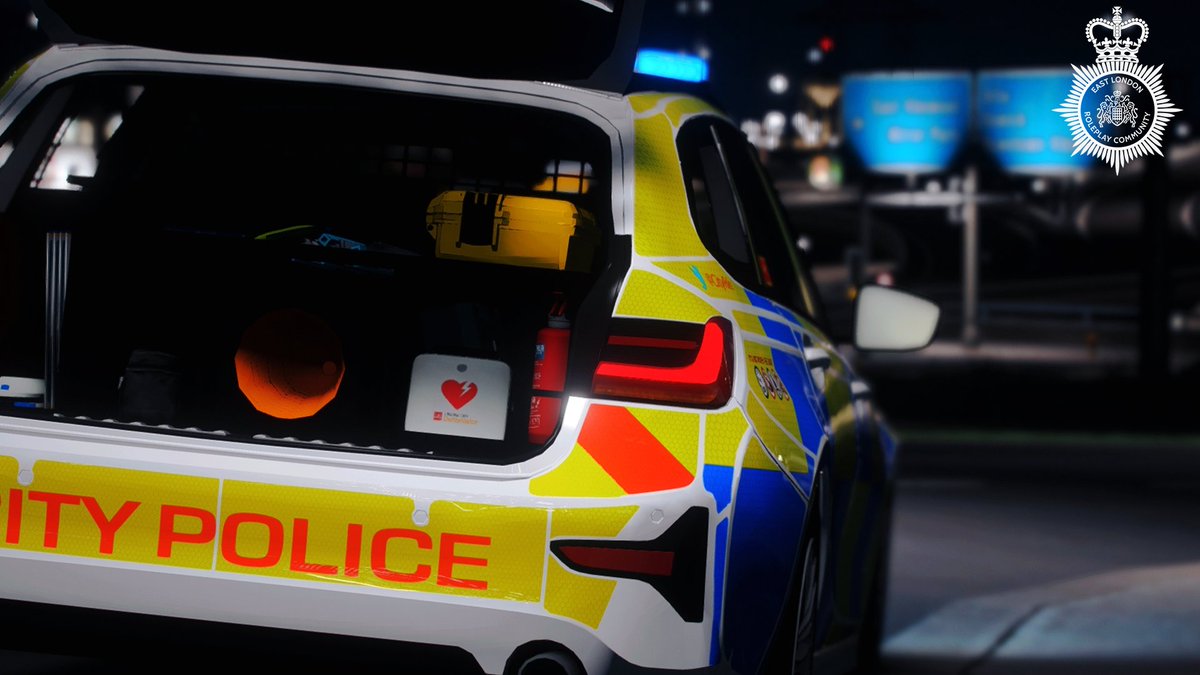 EastLondon_RPC's tweet photo. Our Specialist Divisions from both MET and COLP were busy today throughout #ELRPC dealing with an Armed Robbery, LOS Vehicles  and tackling vehicles with missing policies #FiveM 

Join today - https://t.co/ZxCdK1BXPA https://t.co/uSVoWG4Yz8