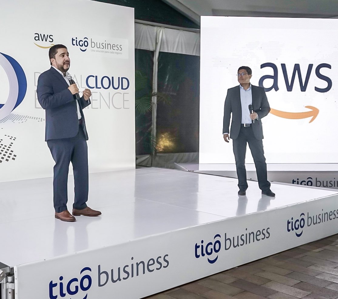 TigoHn's tweet photo. Con la alianza entre @awscloud y #TigoBusiness para ofrecer servicios y soluciones desde #AWSCloud ☁️: AWS Disaster Recovery as a Service, AWS Almacenamiento a largo plazo, AWS Direct Connect y AWS Token Transfer. #AWSTigo https://t.co/tSn4Ew4O8M