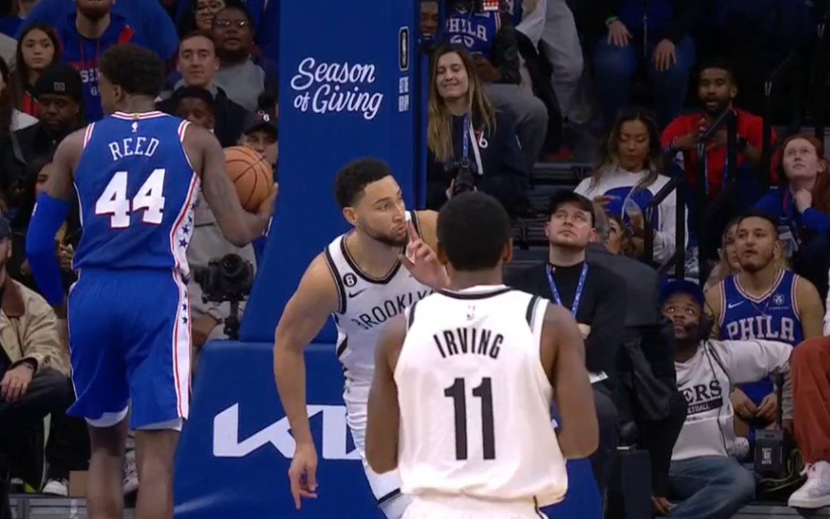 BrooklynBrasil1's tweet photo. BEN SIMMONS MANDANDO A TORCIDA DO SIXERS CALAR A BOCA 

EU TE AMOOOOOOOOO https://t.co/MnXSdKuk4I