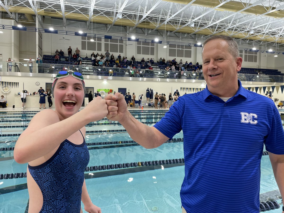 NEW RECORD ALERT 🚨 Freshman swimmer Katie Countryman swims a 25.46 in the 50 yard freestyle breaking Chatard’s previous record of 25.47 seconds!!! Way to go Katie!