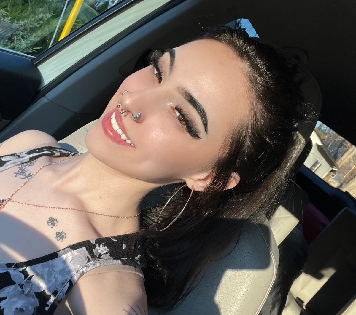 keirstyyy's tweet photo. just blocked everyone that i don’t wanna kiss 😚 https://t.co/GPQ3YXhcqe