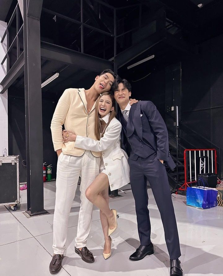 luvvsunhin's tweet photo. my loves 🥺 https://t.co/05rkX5ZNhP