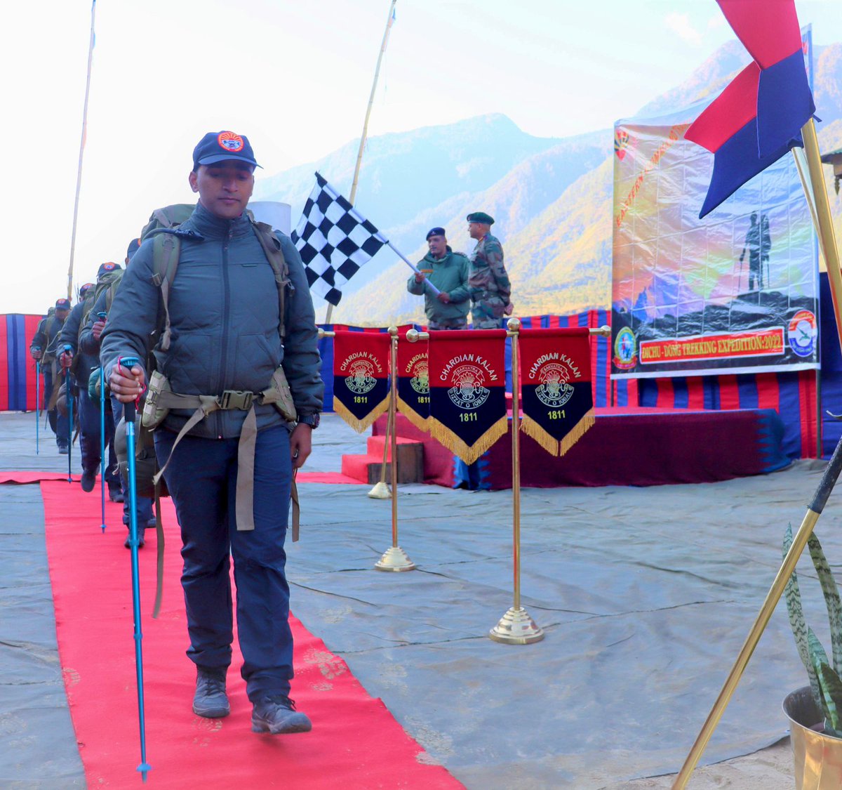 easterncomd's tweet photo. #IndianArmy
#HighAltitudeTrekking Expedition by #BrahmastraCorps from #Dichu to #Dong, #ArunachalPradesh under #ECTTAA 2022 flagged off from banks of #Lohit at Dichu. Team will cover the mystical mountainous route culminating at #Dong #LandoftherisingSun over 12 days.
@adgpi https://t.co/rHS5IpQsTE