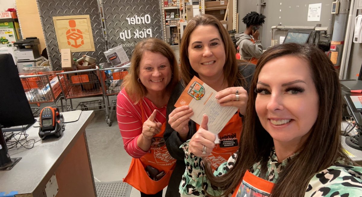 Erica Coito (@coito0528) on Twitter photo Karen RHRD gave some well deserved recognition to CXM Kendal <a href="/kj29033/">kendaljohnson29</a> thank you Kendal for everything you do for our associates. #PacSouth🌴 Karen RHRD gave some well deserved recognition to CXM Kendal <a href="/kj29033/">kendaljohnson29</a> thank you Kendal for everything you do for our associates. #PacSouth🌴