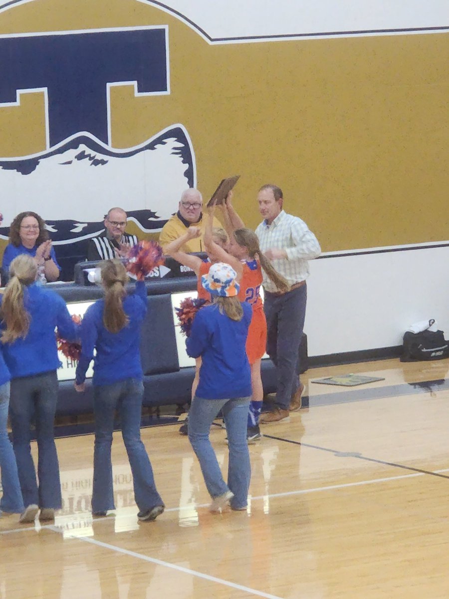Congratulations to the 7th Grade Lady Eagles - Regional Champions!