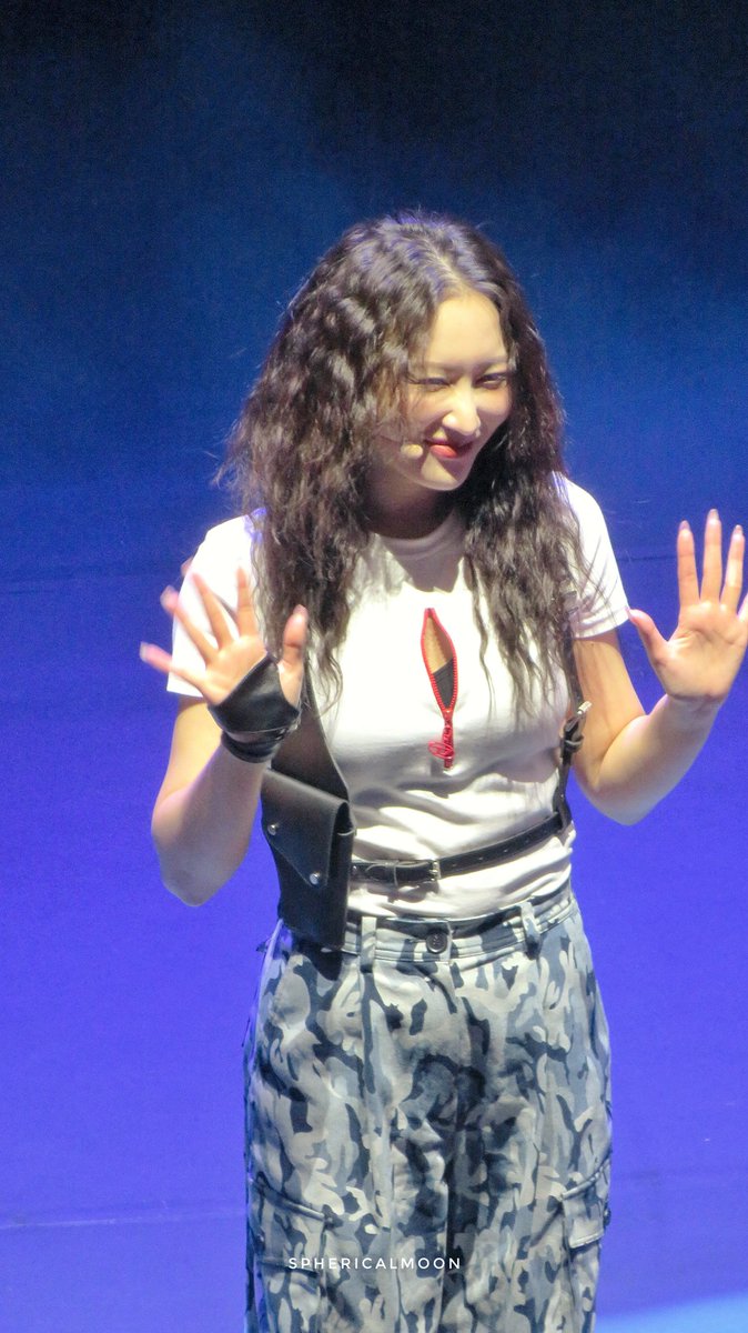 sphericalmoon's tweet photo. 20221122

#드림캐쳐 #Dreamcatcher #시연 #SIYEON #DREAMCATCHERInLondon https://t.co/Qvr0HOOXQX