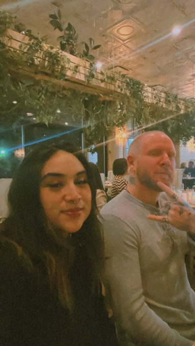 🤪 https://t.co/V2wOYjlQUT