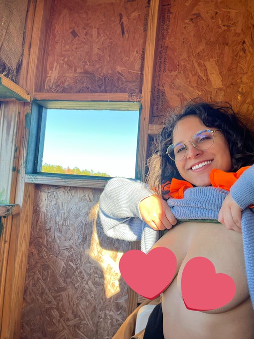 You gonna shoot your shot in the DMs or naw? https://t.co/eu83mFhMBC