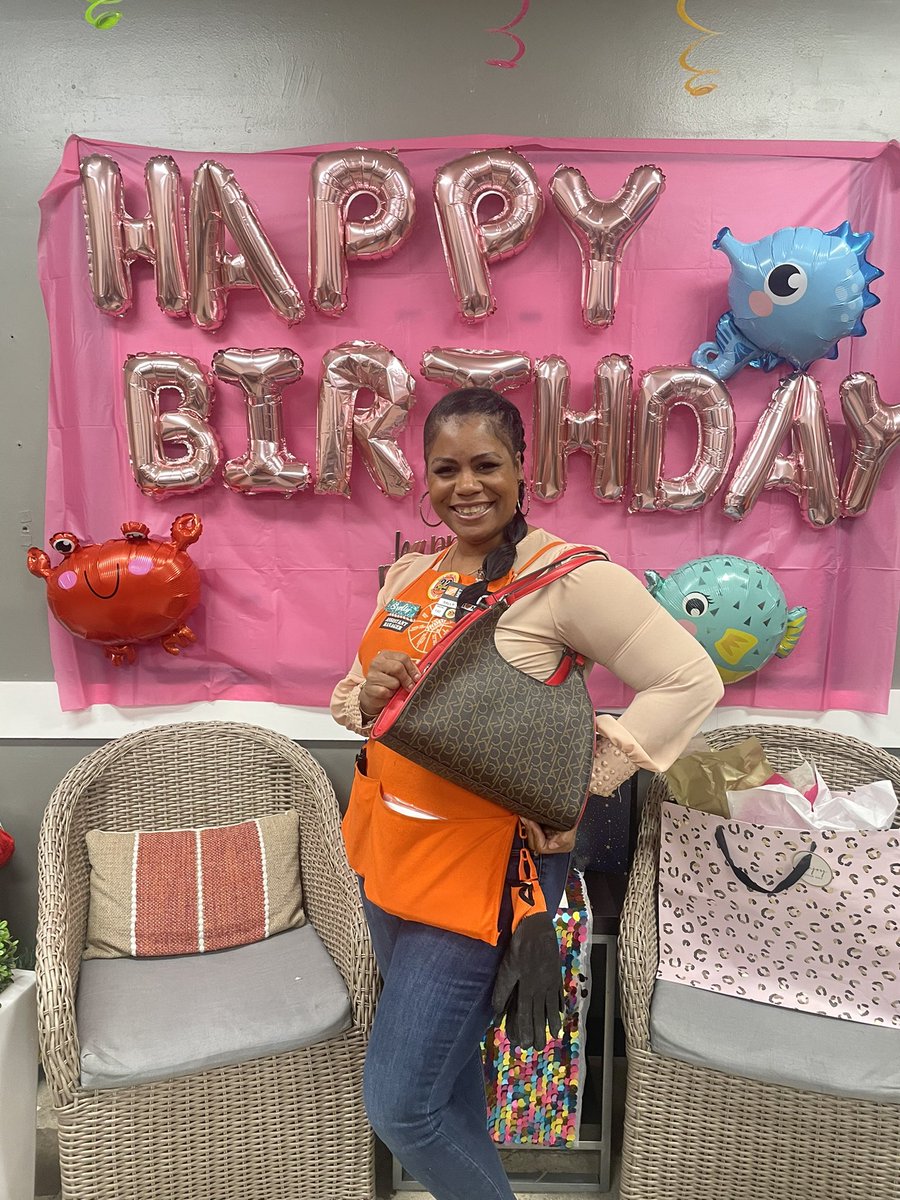 Happy Birtday Sally!! 🎂🌸🎉 <a href="/pizarro_sally/">Sally Pizarro</a>