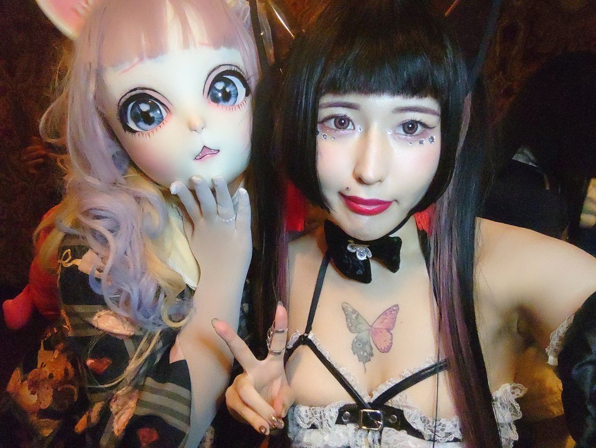 nenekoch's tweet photo. 今月は久しぶりに下界に降りてデパチに行ってきたよ♡
たくさんかわいいありがとうございましたあ🎀にゃん🐈

@edgein_ 

#デパチ
#デパH
#デパートメントH
#hidolls #dreammask #kig #dolling https://t.co/pxFrhaKgQA