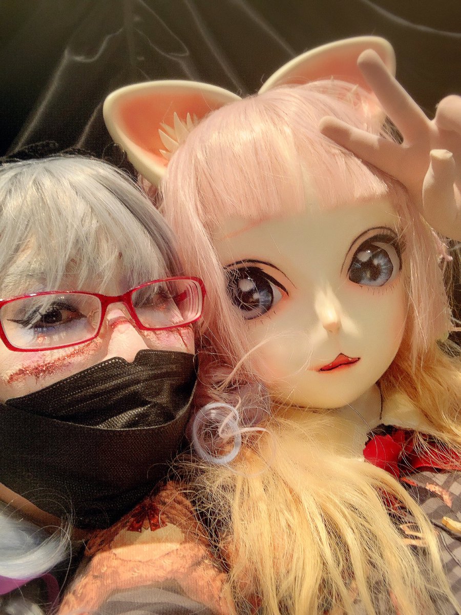 nenekoch's tweet photo. 今月は久しぶりに下界に降りてデパチに行ってきたよ♡
たくさんかわいいありがとうございましたあ🎀にゃん🐈

@edgein_ 

#デパチ
#デパH
#デパートメントH
#hidolls #dreammask #kig #dolling https://t.co/pxFrhaKgQA