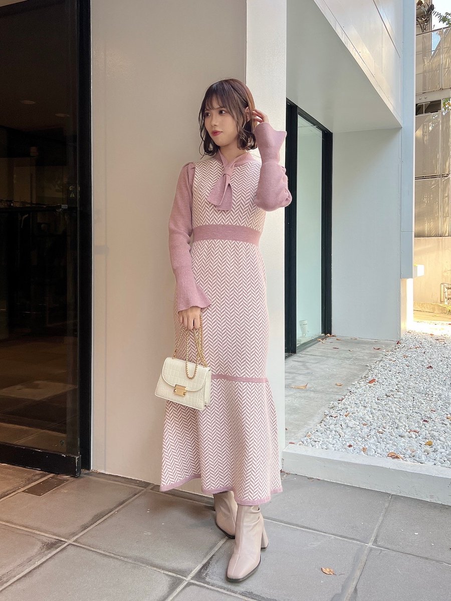 日本代理店正規品 健屋花那 dazzlinコラボ ブラウス・スカート