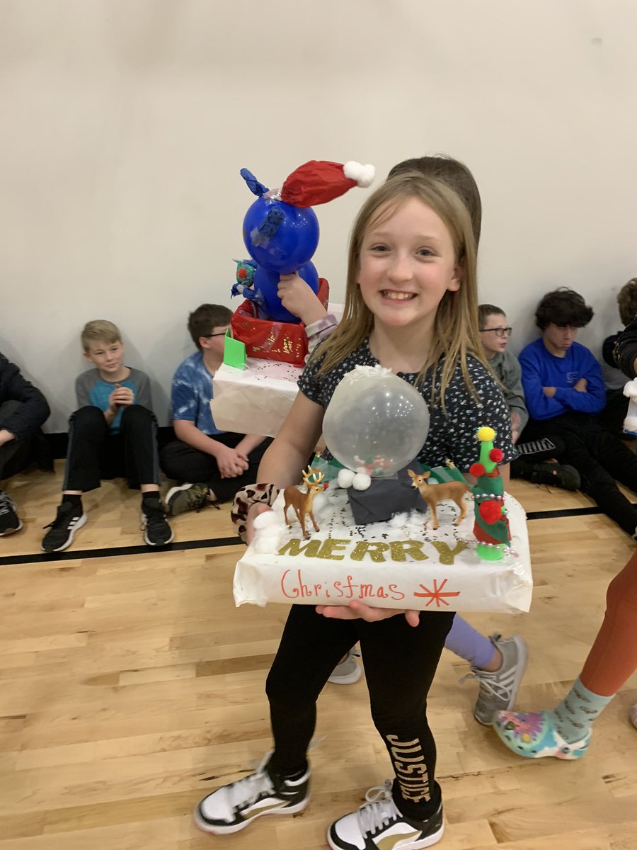 DrHumeSTEM's tweet image. Macy’s Thanksgiving Day Parade! #MacysThanksgivingDayParade  #inquiryproject #engineering #math #art