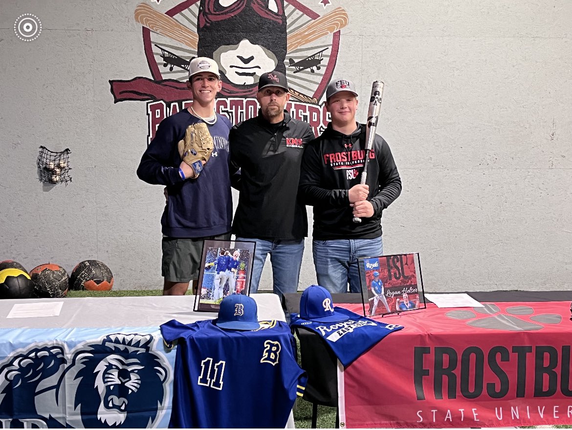 kms_baseball's tweet photo. Two Blazers signed tonight. #Blazerproud#BeALion#Barnraised#ODUBaseball#FSUbaseball https://t.co/K9PfbcewFy