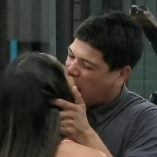 ElLauchaOkey's tweet photo. Me voy 10 minutos y pasa esto..... jahjaja #GH2022 https://t.co/teN2rkMidF