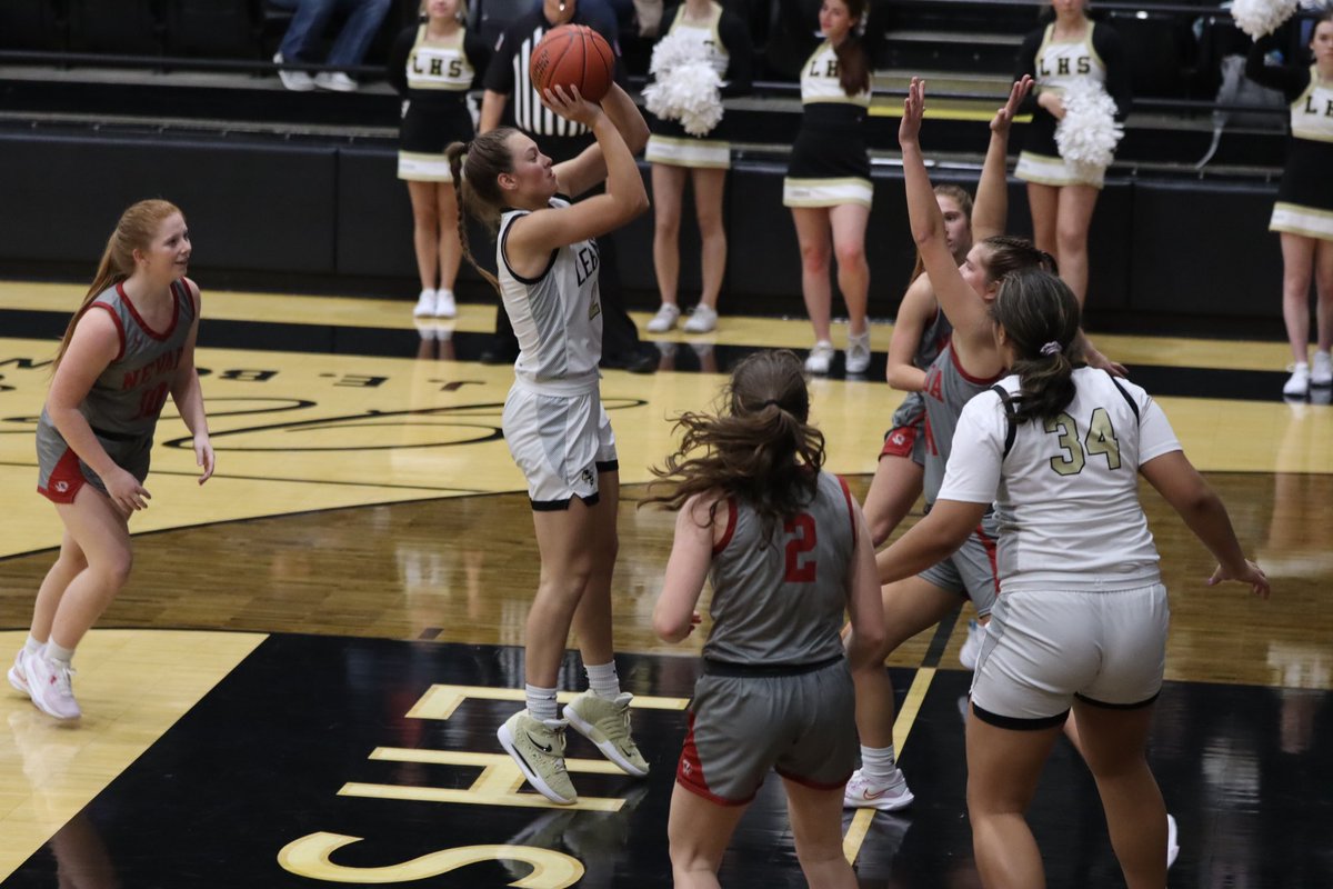 JNS417's tweet photo. GBB Final: Nevada 51 Lebanon (1-0) 73

LHS scoring: @raegantmccowan 33, @HeavenShockley 31, Morgan Durbin 7, Bodie Cox 2. 

@wchristianleb @scoreboardguy @OzarkConference @OzarksOzone https://t.co/H8Ap3YWzTQ