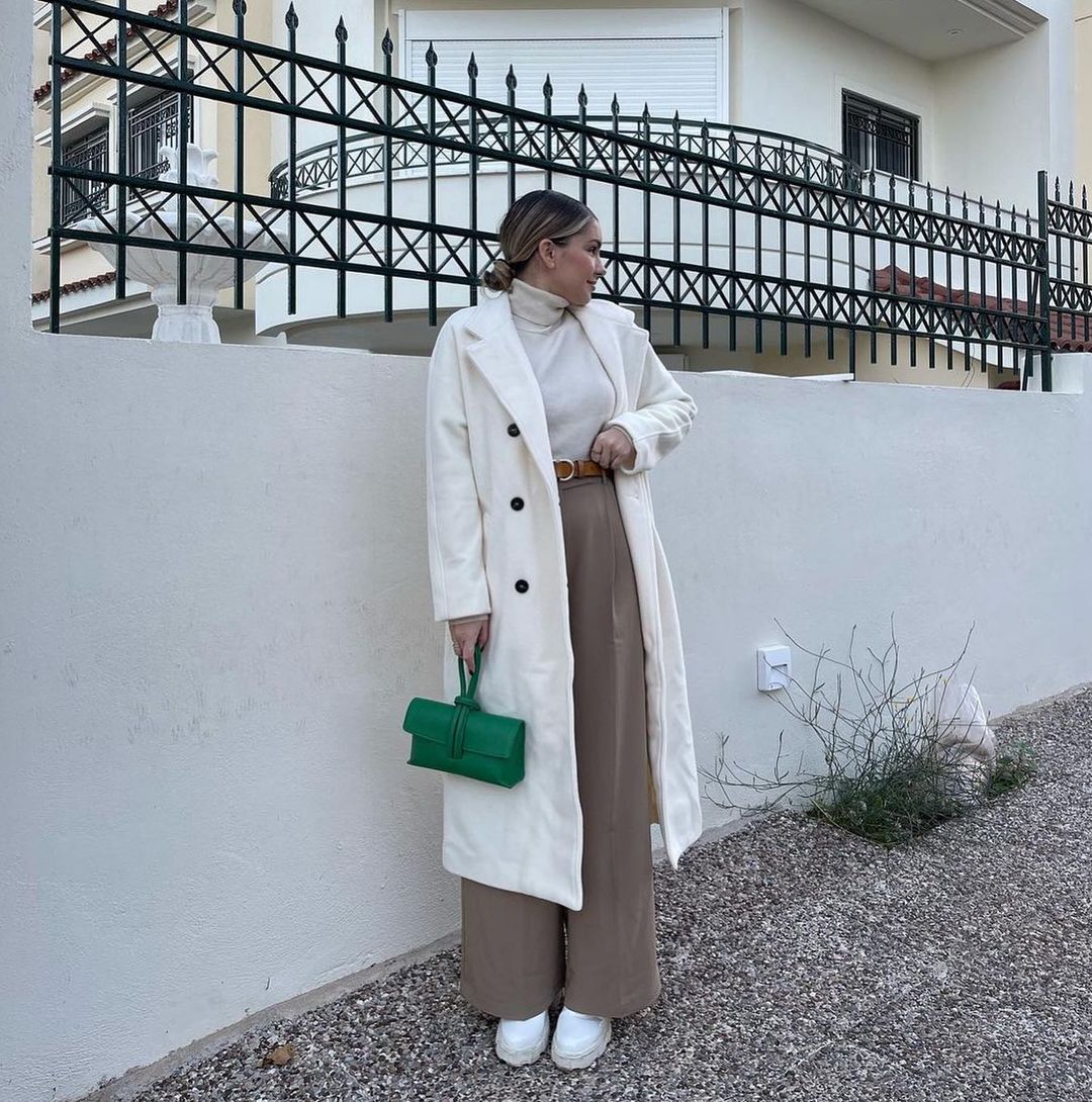 @oannapopa_ stays warm in the chicest way with our Double Breasted Notch Lapel Overcoat+High Waisted Wide Leg Regular Fit Trousers Overcoat🔍OA21110735 Pants🔍OA220328038 Check it out at thecommense.com, link in bio🤍🖤 #commense #cmsgang