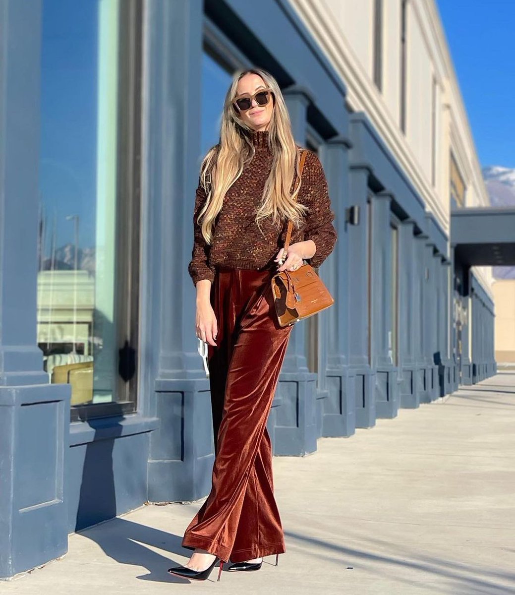 commense.official tweet media