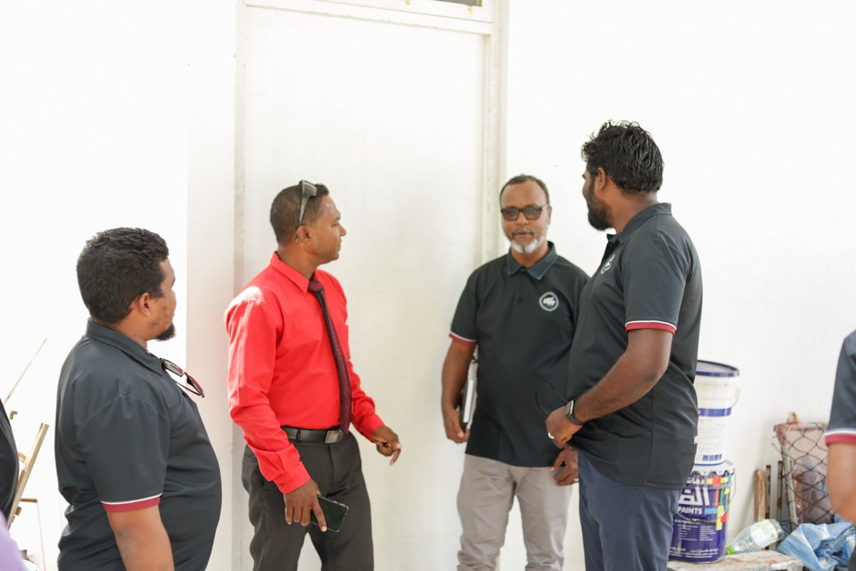 ހދ. އަތޮޅު ކައުންސިލްގެ މެންބަރުން މަކުނުދޫ ޞިއްޙީ މަރުކަޒަށް ޒިޔާރަތް ކުރެއްވުން