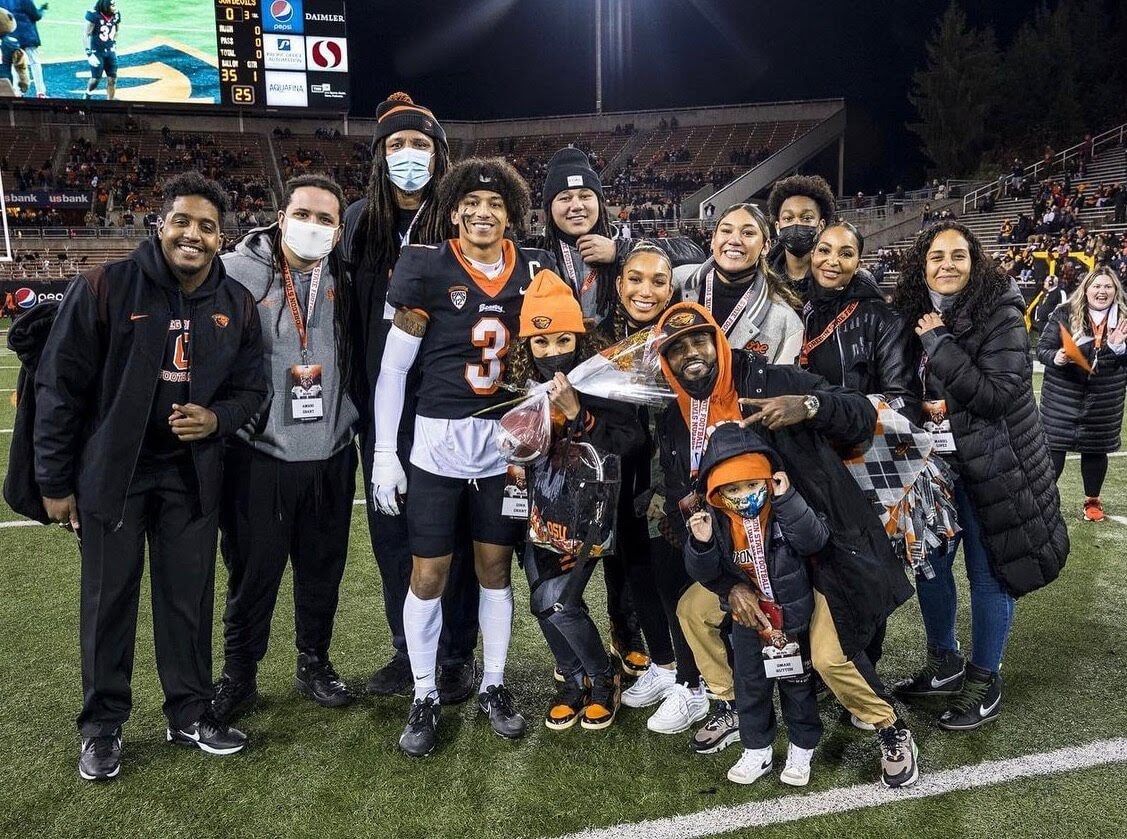 kerryeggers's tweet photo. The latest story on https://t.co/mWpLm2UqZE: Seven years later, one great Beaver says goodby

https://t.co/Yak14MJvPa

#gobeavs #civilwar https://t.co/773cwtt5fx