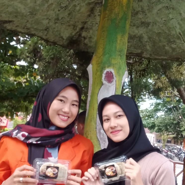 RevaFatricia's tweet photo. βΊοΈ
#jualancirengcheck
#RevaFatriciaYolanda
#praktek
#jualancirengacidigoreng
#tugaskuliah
#kampus https://t.co/xXEIsWhkEi
