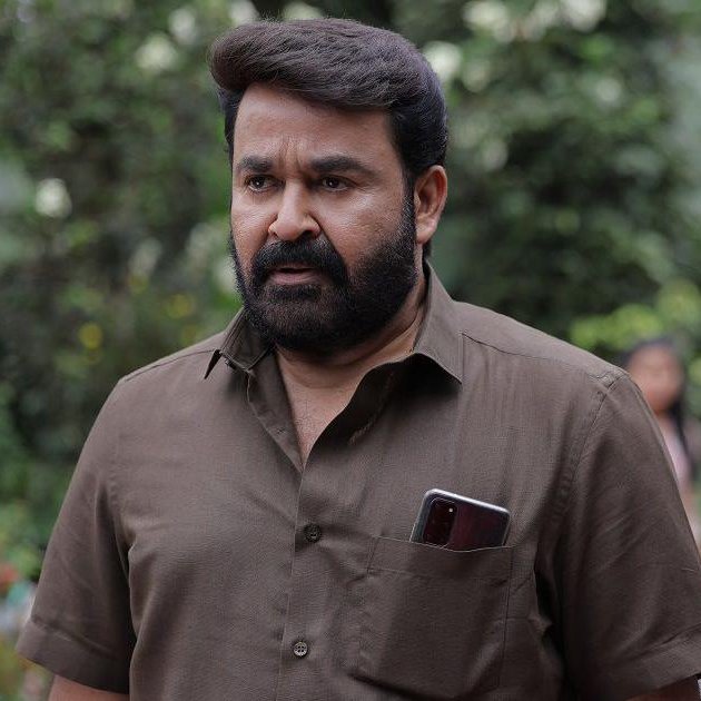 #AjayDevgn  or #Mohanlal, who played the role better?
.
Like = #VijaySalgaonkar
Retweet = #GeorgeKutty

#Drishyam2 | <a href="/ajaydevgn/">Ajay Devgn</a> <a href="/Mohanlal/">Mohanlal</a>
