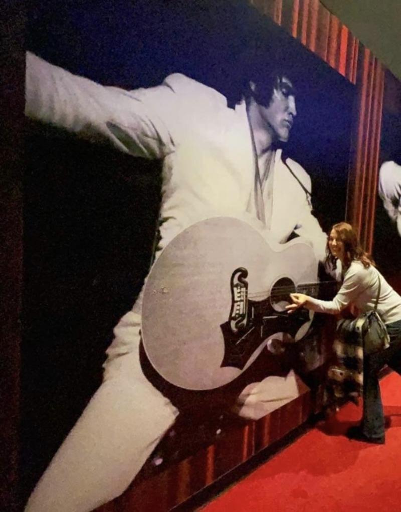 anm156's tweet photo. My friend, Anne, is a finalist in the Elvis Week! Story Contest, hosted by The Guest House at Graceland. Help me rally votes: https://t.co/zfZR3NDH4E @GHGraceland https://t.co/M3BWNz41EX