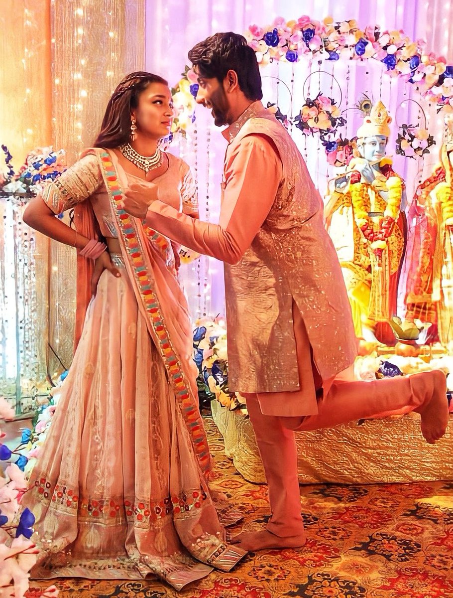 rtasmin_jahan's tweet photo. Rahe sirf uski tak hi hai❤️
Sonu bhaiya must have a full of treasure 😭🧡
#SuMaan
#FahmaanKhan
#SumbulTouqeerKhan
#Wednesdaythrowback https://t.co/n7rHwm67bX