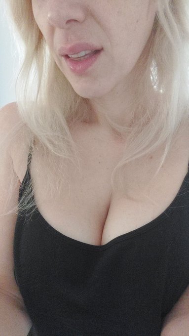 Online on #chaturbate... Now! #mommy #milf #webcamgirl  https://t.co/xitU4gm1Ye https://t.co/loOtqHY<a href="/tag/chaturbate"class="tags">#chaturbate</a><a href="/tag/mommy"class="tags">#mommy</a><a href="/tag/milf"class="tags">#milf</a><a href="/tag/webcamgirl"class="tags">#webcamgirl</a>