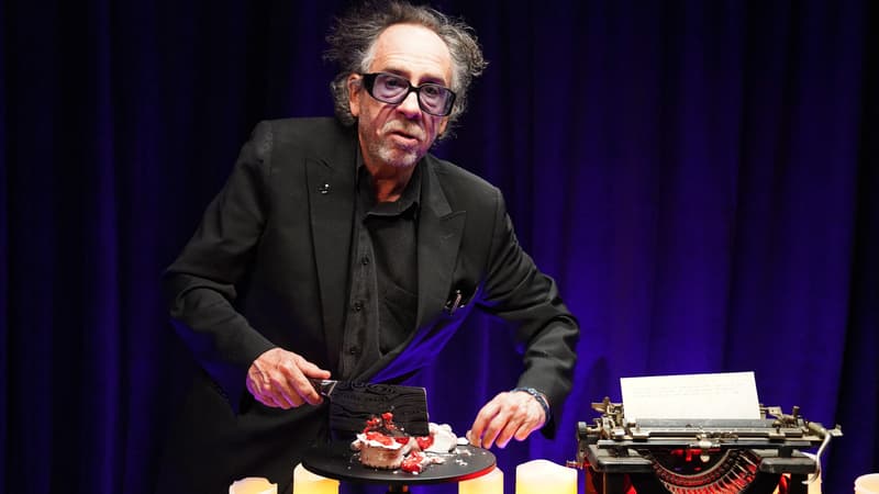 J_Lachasse's tweet photo. "Burton n'a jamais été un grand metteur en scène": à lire sur @BFMTV, en ce jour de sortie de "Mercredi" sur Netflix, comment Tim Burton est devenu l’ombre de lui-même. Avec les analyses de @Meeea, @Wonder_Vesper et @juledup
👉 https://t.co/szVVfj6tCW https://t.co/jGXo1nnZj0